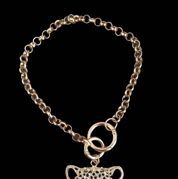 Gold Leopard Chain Necklace - Picture 2 of 2